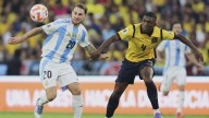 Argentina lo sufre ante Ecuador: pierde 1-0 y juega con uno menos por expulsión de Otamendi
