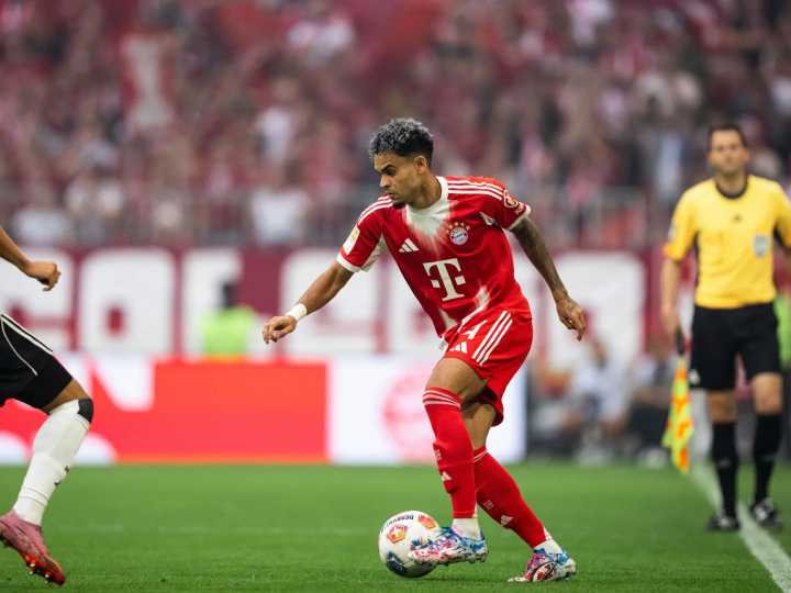 Video: Luis Díaz marcó en la goleada del Bayern Múnich sobre Hamburgo