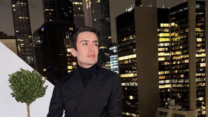 Murió Micky Hair, el joven estilista de Ángela Aguilar