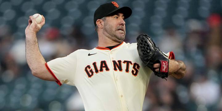 Giants lose vs. Cardinals, fall behind in NL Wild Card race