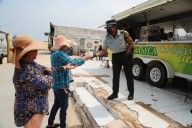 Por proximidad social, GN reparte 150 kilos de tortillas, en Coatza