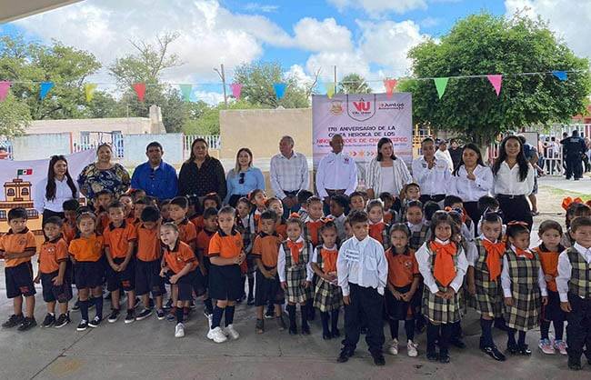 Conmemoran a los Niños Héroes