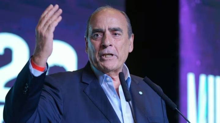 Guillermo Francos aceptó que fue "un error" nacionalizar las legislativas y dejó abierta la puerta de un acercamiento con Mauricio Macri