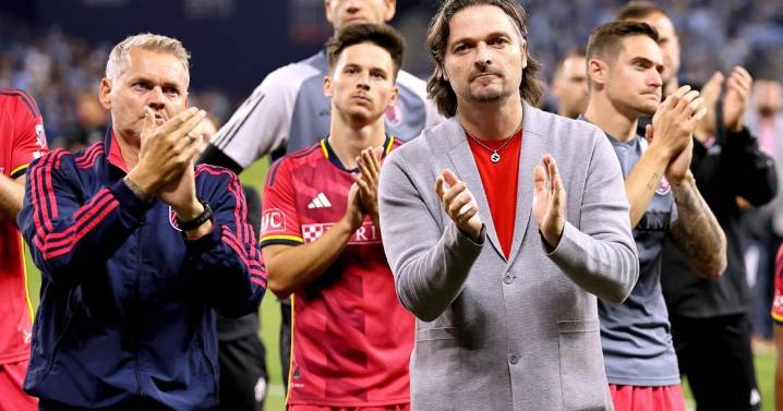 Lutz Pfannenstiel bids farewell to St. Louis City SC fans