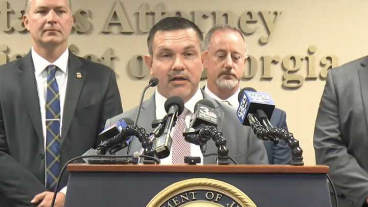 Redada migratoria en Georgia: ICE detiene a 475 personas en planta automotriz
