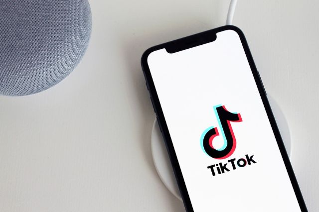Trump aplaza hasta diciembre la ley que prohibiría TikTok en EE. UU.