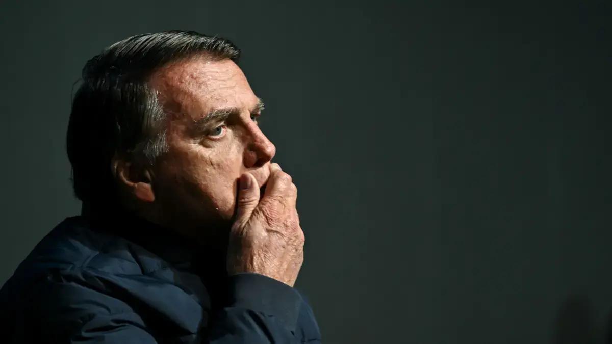 Condena a Jair Bolsonaro expone la polarización radical en Brasil y alerta sobre los peligros del discurso victimizante, ¿qué salidas le quedan?