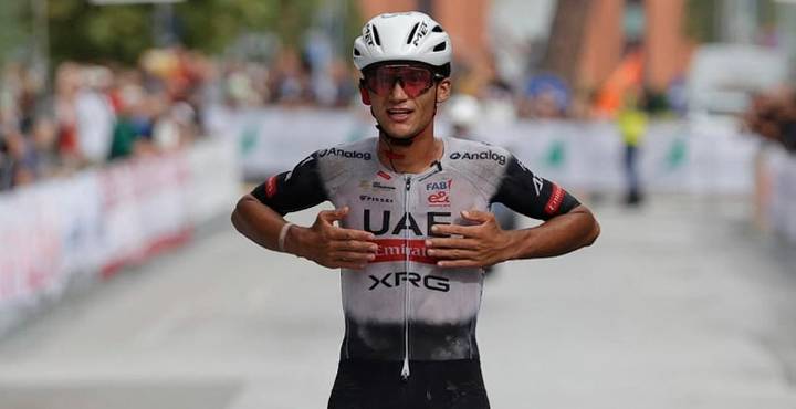 Isaac del Toro gana la Coppa Sabatini 2025, su tercera clásica en Italia