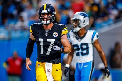 Steelers backup quarterback Skylar Thompson robbed in Dublin, report says