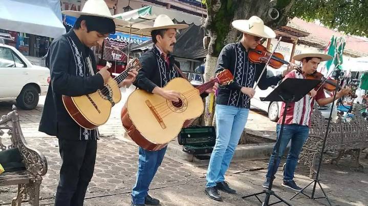 Lugareños de Tziróndaro: guardianes de la tradición musical michoacana