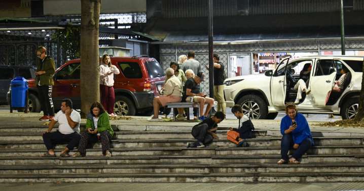 Un sismo de magnitud 6,3 sacude el occidente de Venezuela provocando pánico en la población