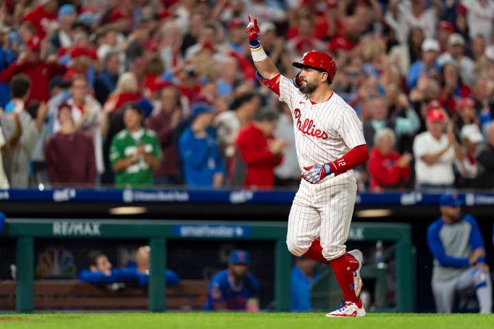 Ex-Red Sox slugger reaches career milestone with home run vs. Mets