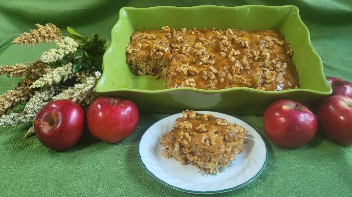 One bowl vegan apple cake | Vegan Column Carolyn Howe