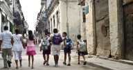 Nuevo curso escolar arranca en Cuba con déficit de maestros y elevados gastos familiares
