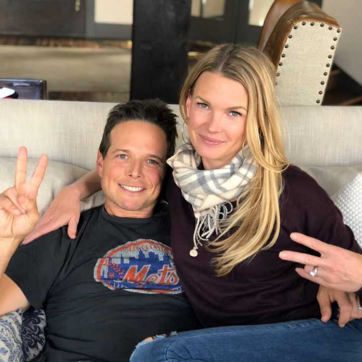 Kelley Wolf Enters Rehab Amid Her Divorce From Scott Wolf: Report