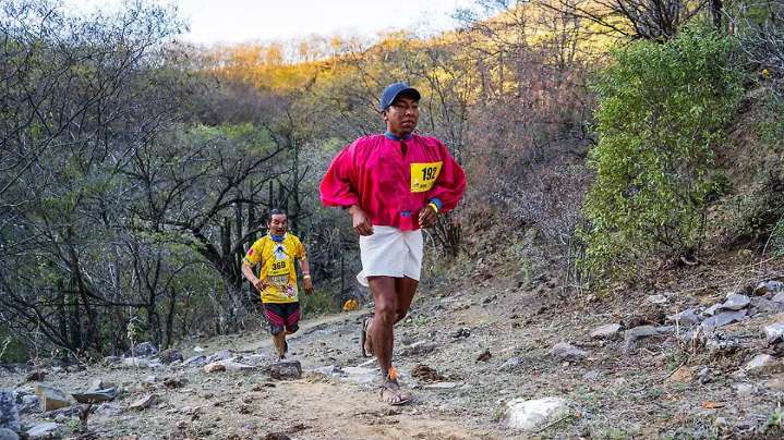 Cien corredores rarámuris buscan su pase a Mont Blanc en el Chihuahua by UTMB 2025