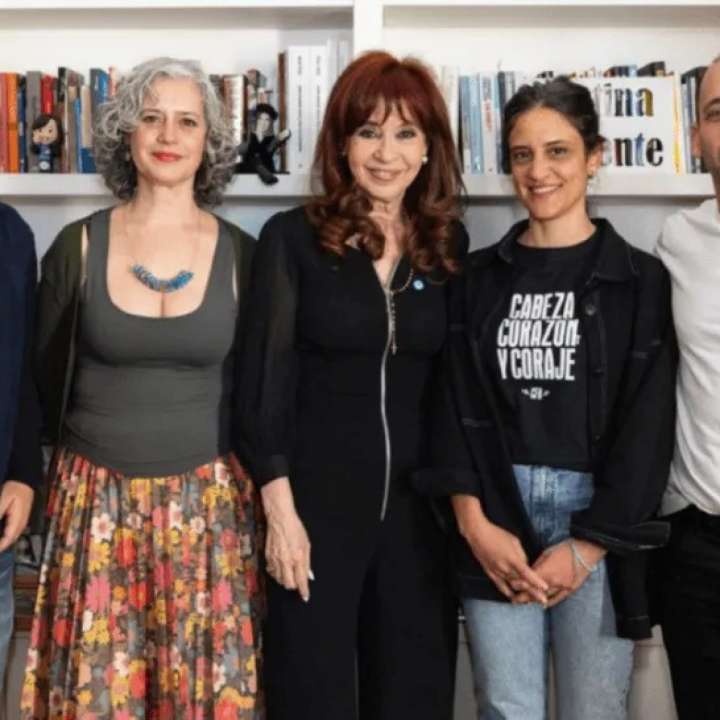 Cristina Kirchner se reunió con los candidatos de Fuerza Patria en CABA