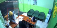 Encapuchado, un hombre robó una remisería en Baradero: “Señorita, ya sabe lo que vengo a hacer”
