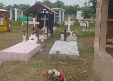 Cementerio está al borde del colapso