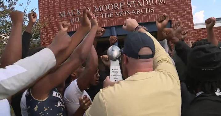 Meadowbrook Monarchs make history with perfect 2-0 start under coach Billy Rudd