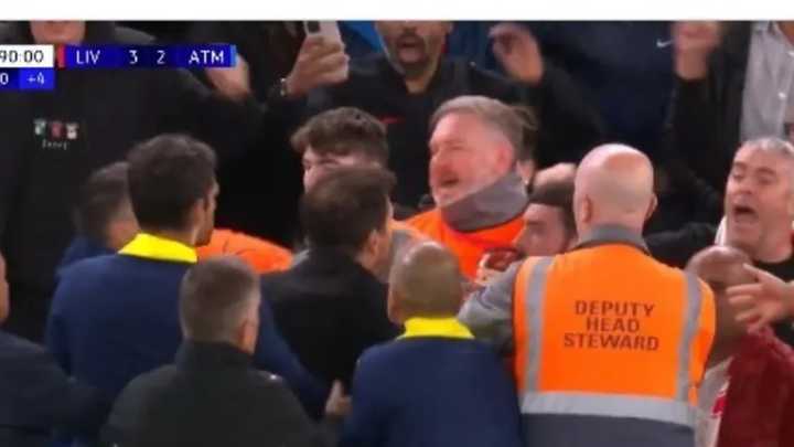 El ataque de furia de Diego Simeone contra los hinchas de Liverpool