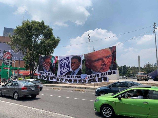 Integrantes de los 400 pueblos se manifiestan en Reforma e Insurgentes contra Miguel Ángel Yunes