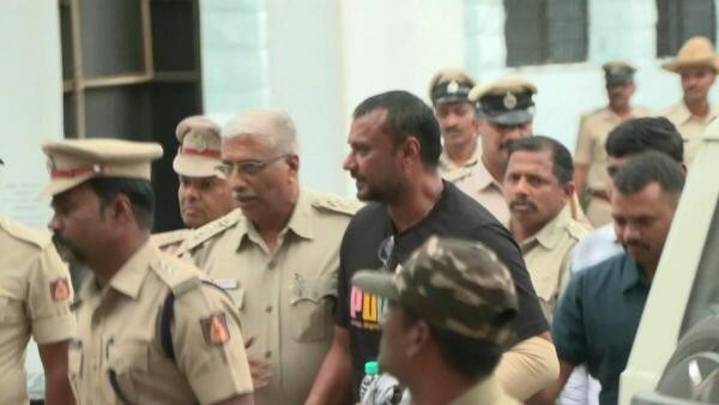 Bengaluru 'Restrictions on walking, fungus on hands': Darshan flags plight