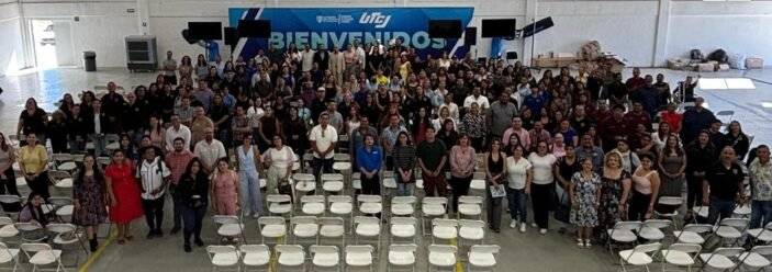 Capacitan a más de 280 docentes de Secundarias Estatales de Juárez en redes colaborativas de aprendizaje