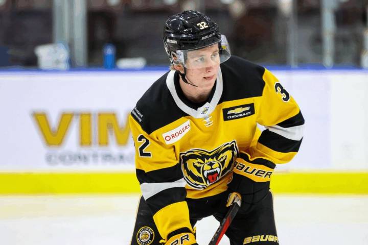 Victoria Grizzlies sign hometown forward Parker MacDougall
