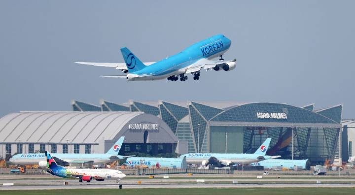 South Korea sends plane to U.S. to bring back workers detained in immigration raid