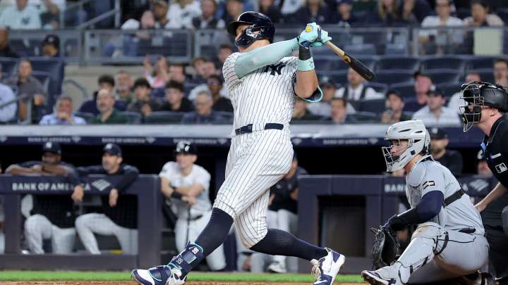 Aaron Judge hits 359th career homer, passing Hall of Famer Yogi Berra for 5th in Yankees history