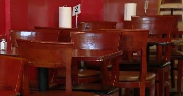 Restaurants in Chicago area Latino communities see drop in sit-down customers amid ICE crackdown