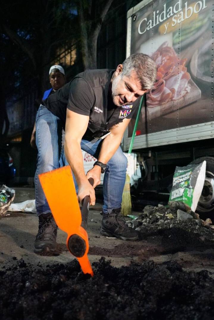 Maurico Taba acelera reparación de baches en Miguel Hidalgo para tapar mil 700 afectaciones