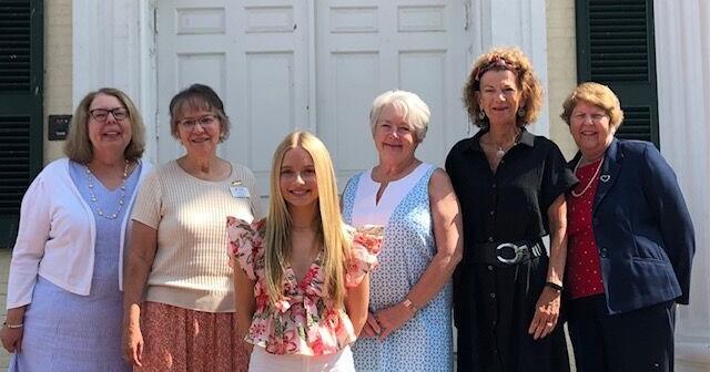 DAR awards Shepherd University Scholarship