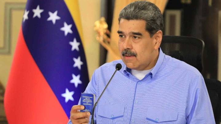 "Maduro tiene los días o las semanas contados; me hablan de entre cuatro y seis semanas para la operación final": Pacho Santos, exvicepresidente de Colombia
