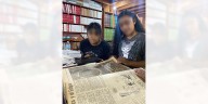 Niñas, niños y adolescentes aprenden a hacer radio con periódicos de la Hemeroteca Pública