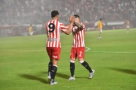 San Martín de Tucumán goleó 4-0 a Atlanta en La Ciudadela