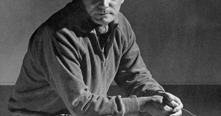 Bill Caldwell: Cherokee designer Lloyd Kiva New made Native American styles fashionable