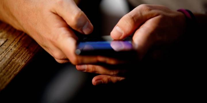 Así puedes desactivar la reproducción automática de videos en tus redes sociales