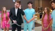 MrBeast le pagó casi $1.000 millones a una pareja de exnovios por estar esposados durante 30 días
