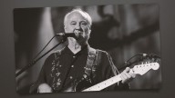 Sonny Curtis Dead: ‘Mary Tyler Moore Show’ Theme Song Performer Was 88