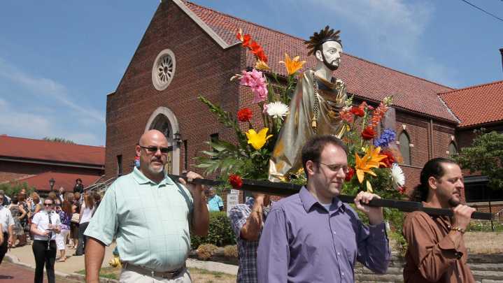 Salute! Carovillese Club celebrates 100th anniversary in Akron