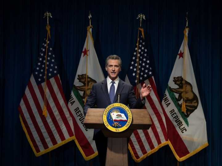 Gavin Newsom cantó victoria en California: "Ninguna comunidad debería dar la espalda"