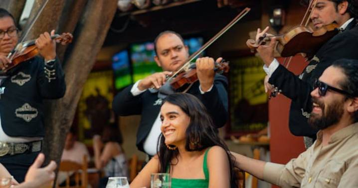Dónde celebrar el 15 de septiembre en CDMX con cena, música y tradición