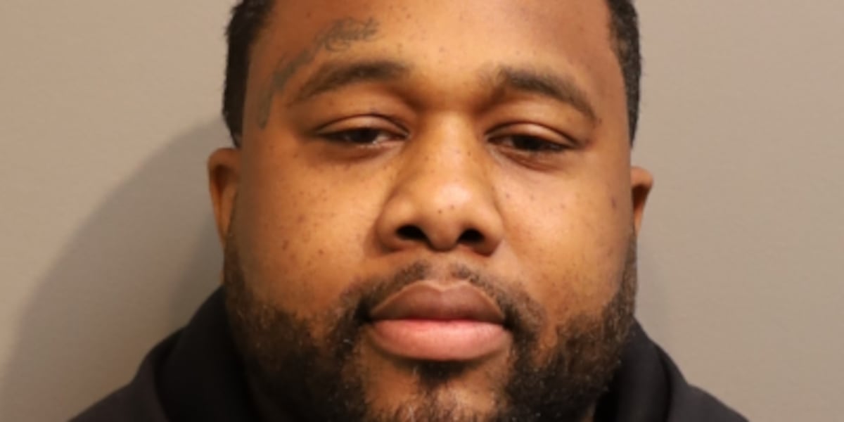 Man arrested for burglarizing 89 Cubesmart units, stealing guns