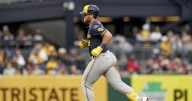 Bauers, Chourio hit 2-run HRs, Woodruff pitches 6 scoreless innings as Brewers beat Pirates 4
