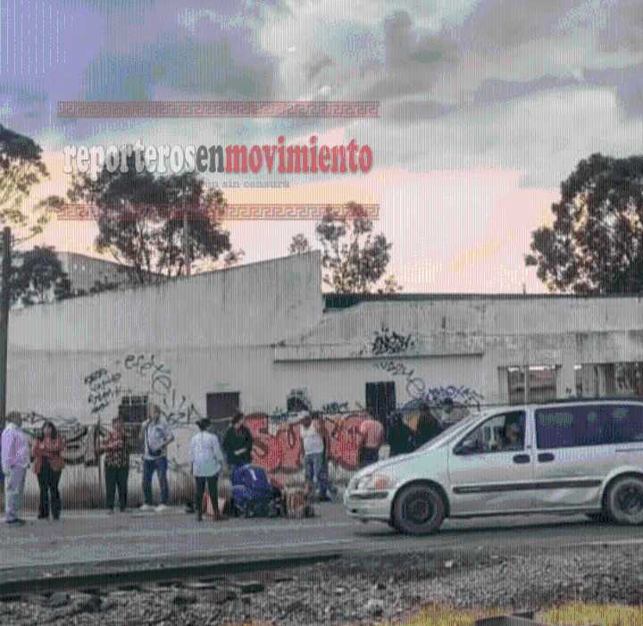 ARROLLAN A JOVEN MOTOCICLISTA PASANDO LA CASETA EL DORADO CON DIRECCIÓN A TOLUCA