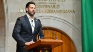 Diputados del PAN proponen cárcel a quien realice cirugías estéticas a menores en Edomex