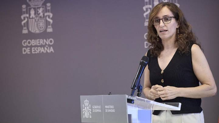 Mónica García invita a las comunidades del PP a participar en la misión de evacuar a niños enfermos de Gaza