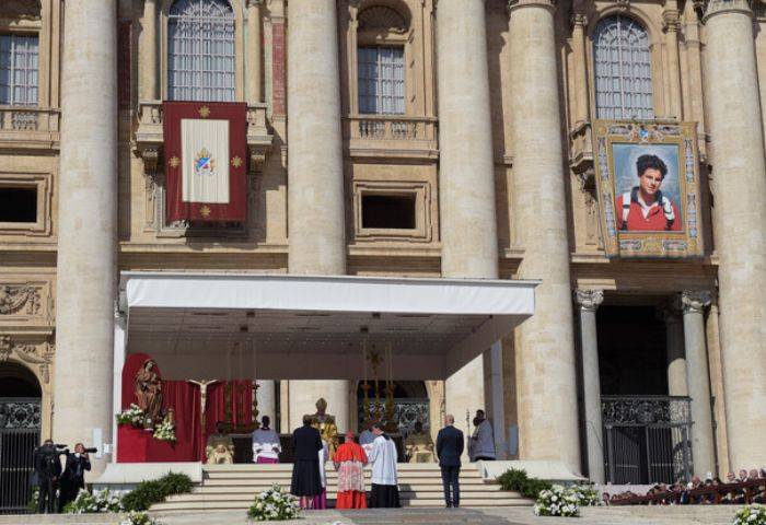 El Papa León XIV canoniza a Carlo Acuña, el primer santo milenial